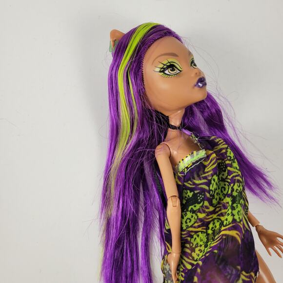 Monster High Doll Clawdeen‎ Generation 1 Skull Shores Wolf Swimsuit Dress Purple - Picture 4 of 12